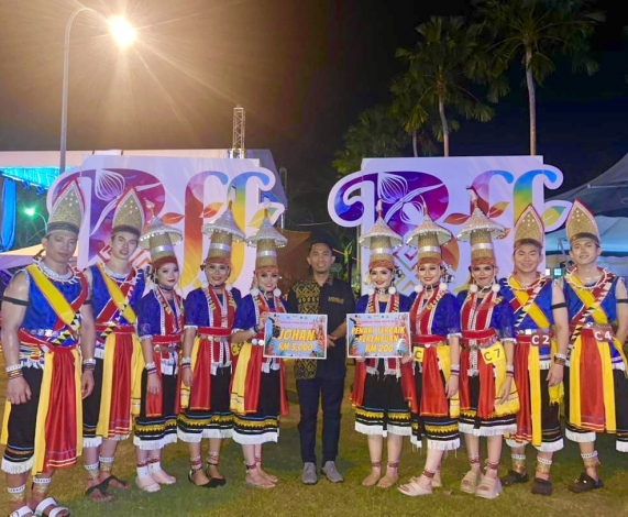Kelab Taming Mas UMSKAL Juara Pertandingan Tarian Kreatif Borneo 2025