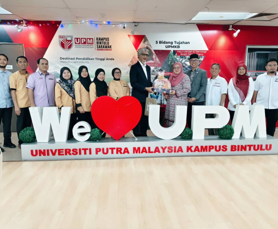 Pengarah UMSKAL ketuai lawatan penanda aras ke Universiti Putra Malaysia Sarawak
