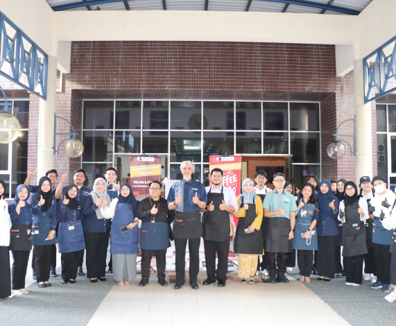 CIMB Islamic Bank Menyantuni Kebajikan Mahasiswa UMSKAL