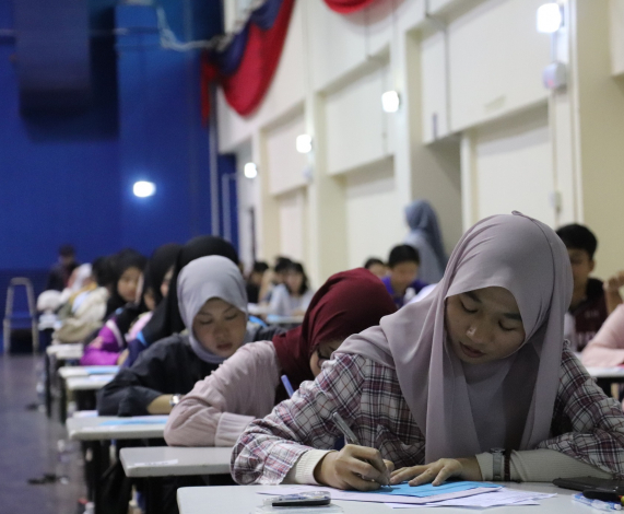 Harungi Peperiksaan Dengan Penuh Keyakinan